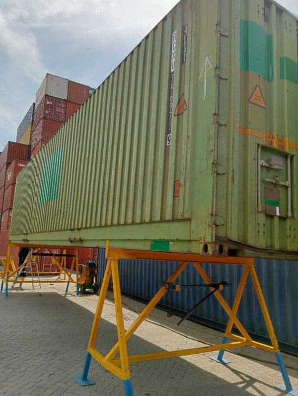 Conteneurs usagés : 40 et 20 pieds